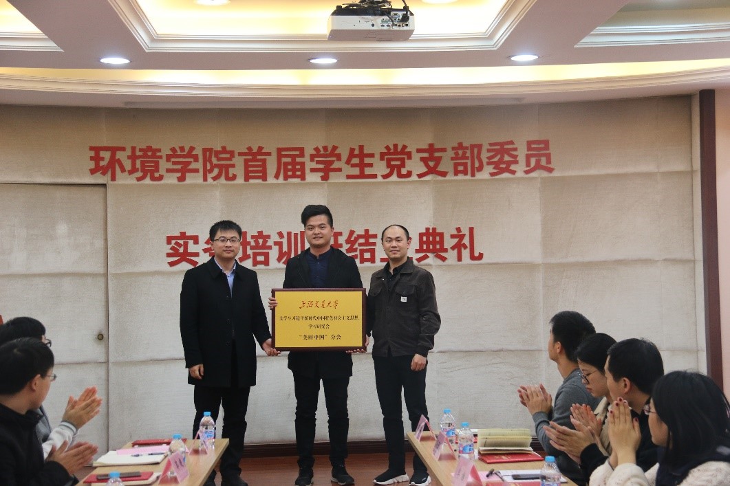 b27b921c622c0af512c5aaaeaf87e122.jpg 4.jpg